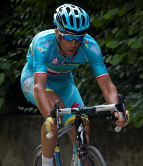 L'atleta olimpico Vincenzo Nibali operato in Poliambulanza